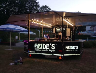 schwarzer-ausschankwagen3